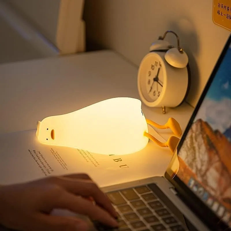 Cute Duck Night Light | Soft Silicone | USB Rechargeable | Multiple Glow Accents